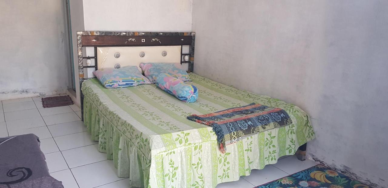 Spot On 90018 Villa Zane Reynold Karanghawu 外观 照片